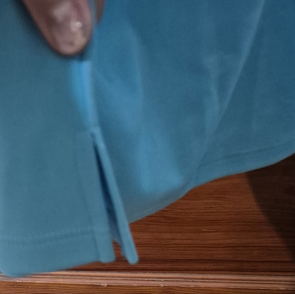 Women's 1X Quaker Factory Blue Top w/ Round Collar & Embroidery Details - Picture 5 of 9